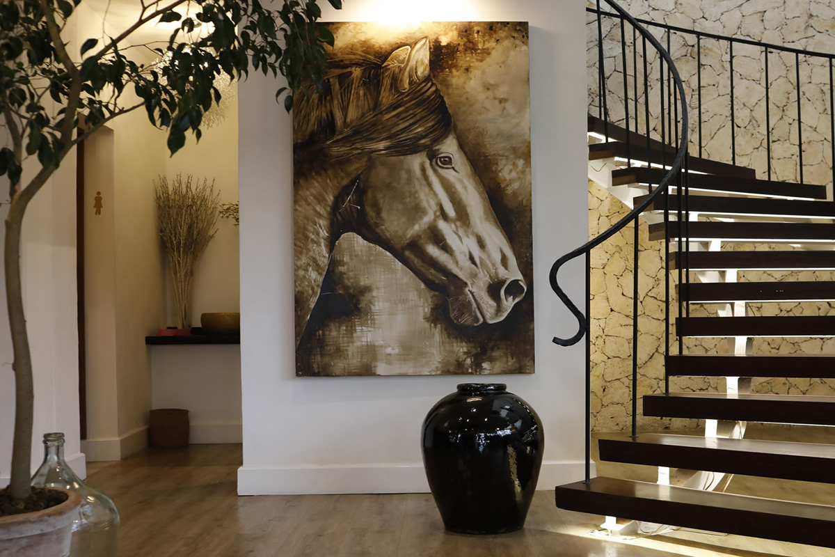 Karel T'Lounge Village Market-image-7